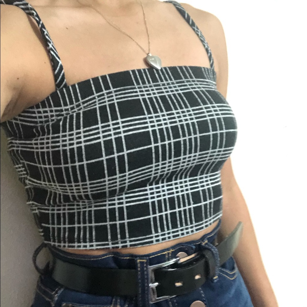Line pattern forever21 crop top🖤